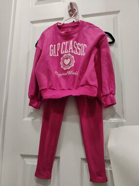 🩷 NWOT Gap Sweatshirt + Matching Pants